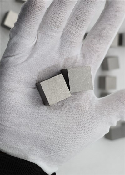 3N5 Pure Niobium Cube